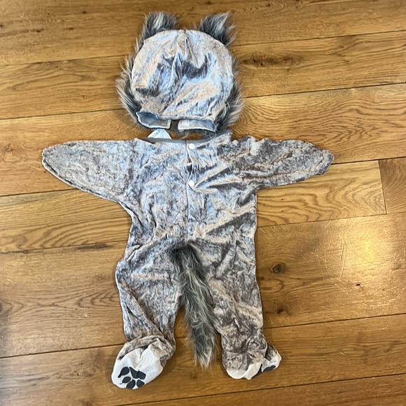 Fuzzy Wolf Cub Costume - Picture 3 of 3
